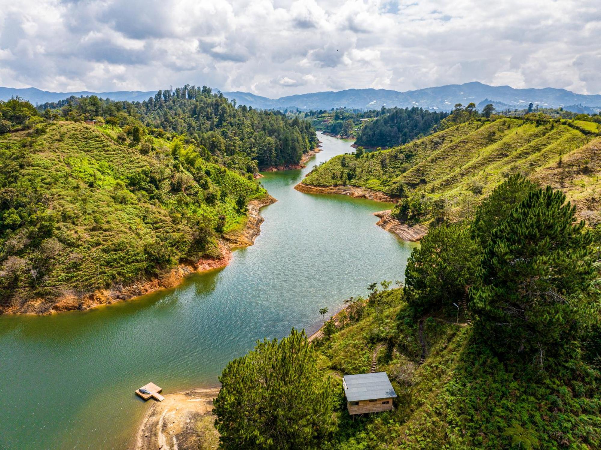 Cabanas Refugio Himalaya Guatapé Exterior photo
