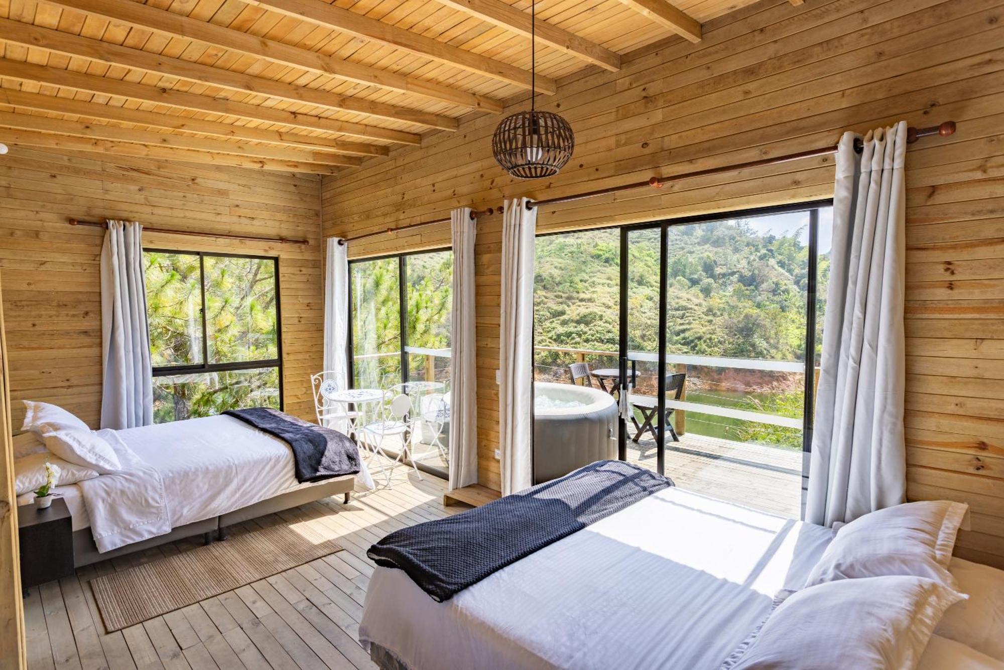 Cabanas Refugio Himalaya Guatapé Exterior photo